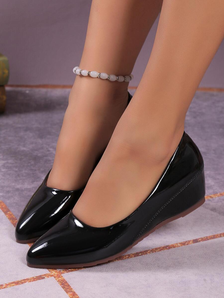 女性一腳蹬尖頭淺口坡跟鞋,優雅坡跟鞋適合夏天 - 黑色 - 查看 1