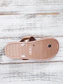 女性舒服的金屬質感搭扣裝飾人字拖,魅力四射夏天PVC人字拖 - 香檳色 - 查看 6