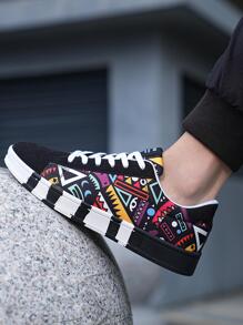 Men Geometric Pattern Lace-up Front Skate Shoes, Sporty Outdoor Sneakers - Black - View 10