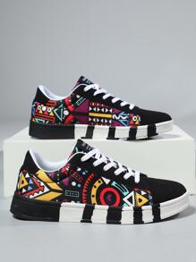 Men Geometric Pattern Lace-up Front Skate Shoes, Sporty Outdoor Sneakers - Black - View 11