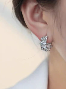 銀素色圓形設計百褶耳環適合女士,極簡和別緻獨特設計精細耳朵首飾類 - 銀色 - 查看 7