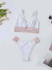 條紋織帶比基尼泳裝