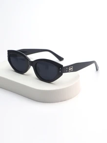 1pc Female Stylish Black Geometric Frame Eyeglasses With Decorative Temples Shades Beach Accessories Beach Accessories For Women Glasses Shades Basics Fall Winter Women Outfits Clothes Business Casual Gifts For Summer Beach Vacation,Outdoor,Travel Preppy Style For Back To School