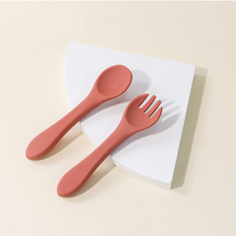 2入組嬰兒素色矽膠餵養湯匙和叉