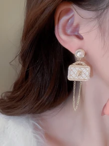 1對時尚誇張的包包設計女款耳環,帶有人造珍珠掉落鏈和流蘇搖擺飾品 - 金色 - 查看 4