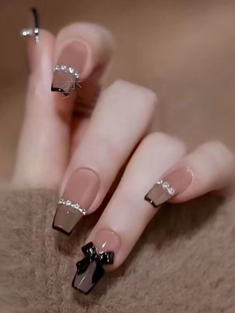 Ponte glamorosa con un kit de 24 uñas postizas largas de ataúd con decoración de lazo 3D, suministros de uñas para cubrir completamente las uñas uñas falsas uña falsa uña acrílica