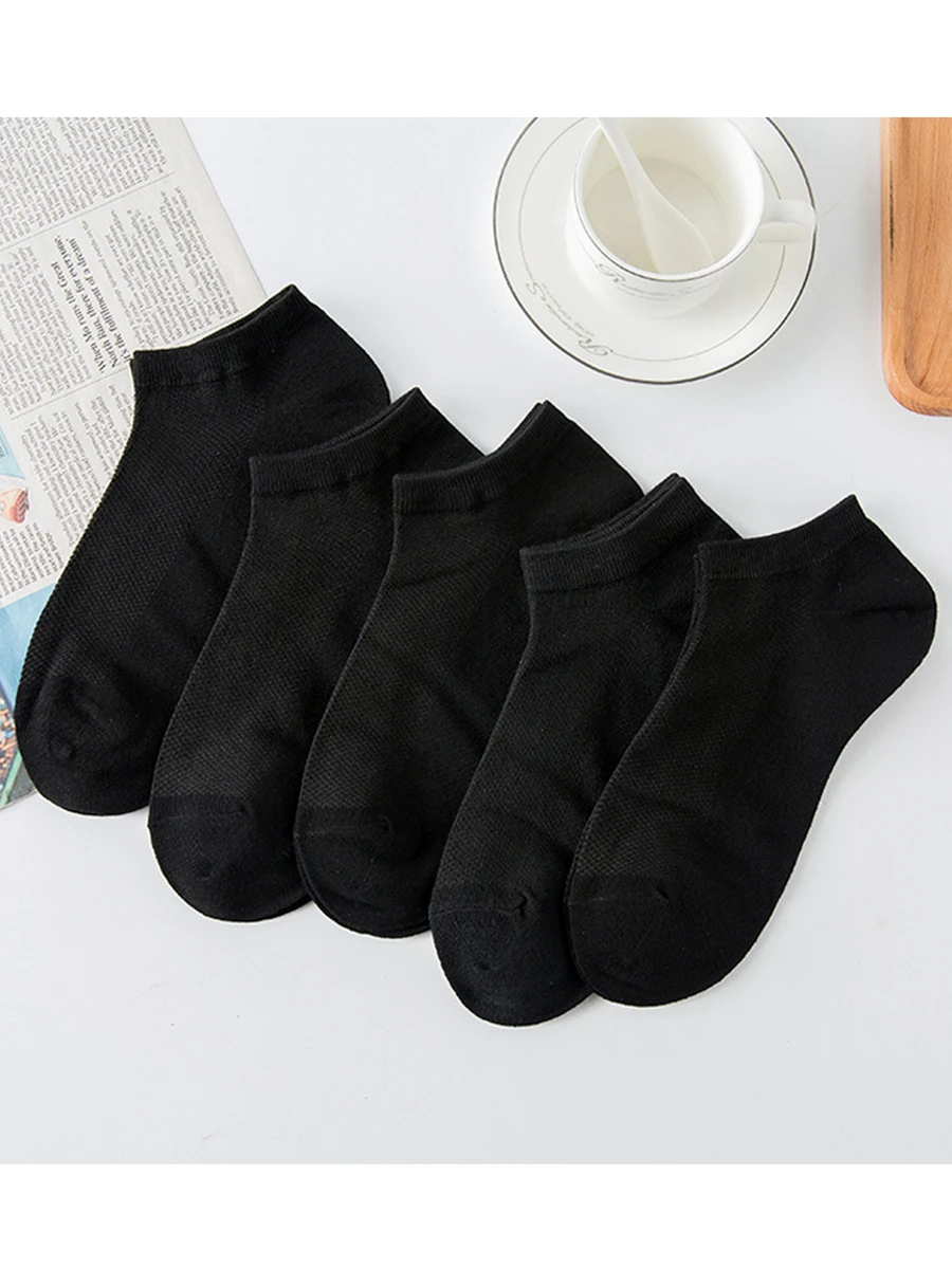 5雙裝男士薄款黑色休閒運動短襪,低口設計,適合日常穿著
