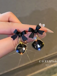 1對銅合金神秘黑色蝴蝶結耳釘適合女士 - 黑色 - 查看 1