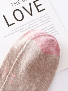 3雙女式可愛時尚中筒襪,金銀色線和粉腮米色混搭,日常穿著