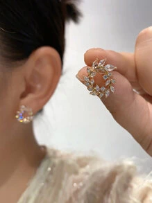 1pair Glittering Cz Inlaid Rotating Leaf Shaped Stud Earrings For Women's Party Accessories Gift - Multicolor - View 2