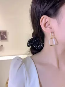 2023新品到貨長款和靈活幾何懸垂耳環鍍耳朵首飾類,高端和別緻 - 白色 - 查看 4