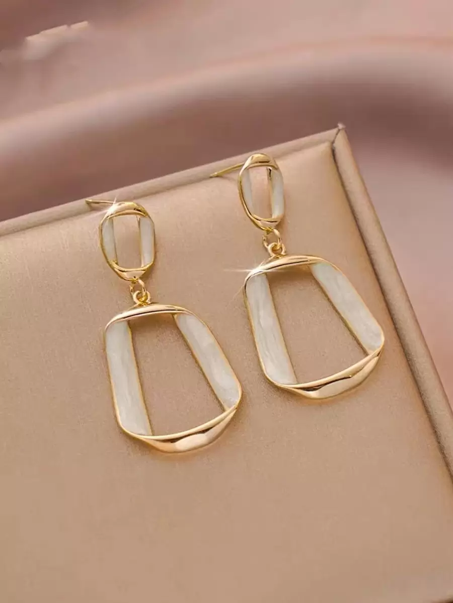 2023新品到貨長款和靈活幾何懸垂耳環鍍耳朵首飾類,高端和別緻 - 白色 - 查看 1