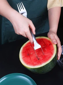 不銹鋼雙頭多用途水果叉水果分隔物西瓜切割工具 - 銀色 - 查看 1