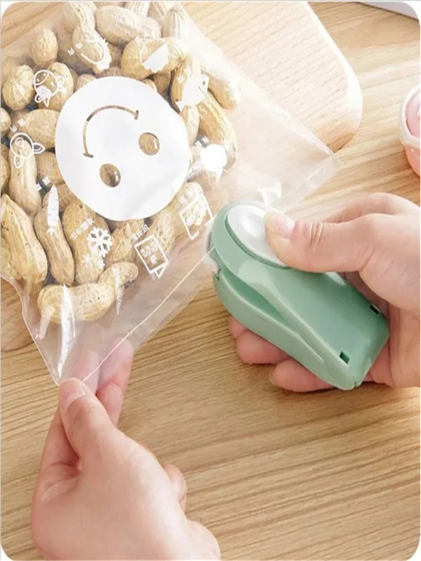 Vacuum Food Sealer Plastic Bag Heat Sealing Snacks Sealer Machine Poly