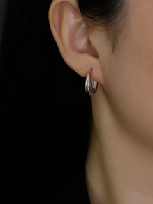 925銀幸運草設計耳環 2入 , 簡單優雅,防過敏,帶有月亮細節,母親節禮物的絕佳選擇