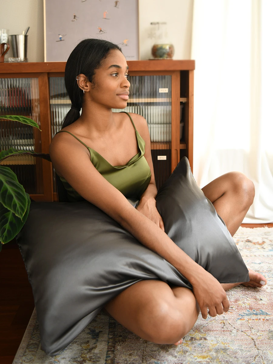 YANIBEST Satin Pillowcase for Hair and Skin Care 2 Pack - Màu xám đen - Xem 1