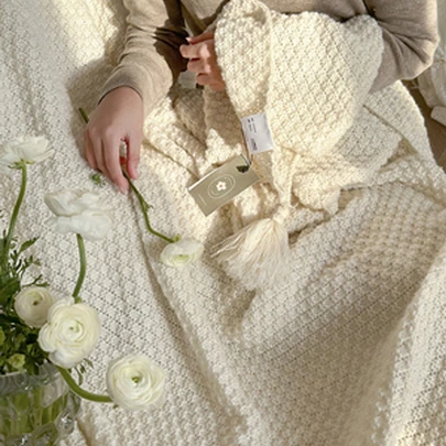 1 cái chăn trang trí tua rua