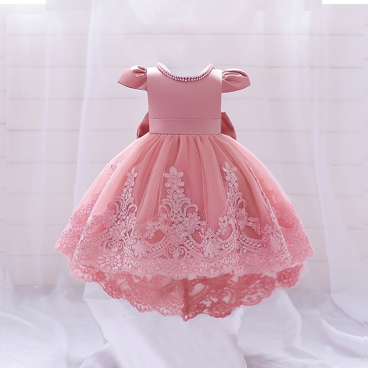 Vestido de princesa dulce y lindo con decoración de lazo y encaje, adecuado para salidas y vacaciones, no incluye diadema