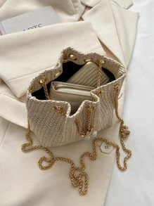 迷你时尚草编金色链条抽绳水桶包，沙滩包，夏季度假包，沙滩钱包，夏季度假和日常使用的完美选择，旅行必备品，女士夏季草编沙滩包，最热门的女士沙滩包，时尚夏季度假包，女士度假和假日必备沙滩包，最新款假日包