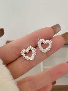 1對時尚純銀愛心裝飾耳釘適合女士朋友適用於約會禮物