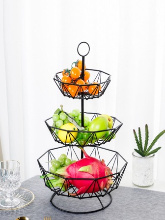 1pc Wrought Iron Hollow Out Fruit Basket