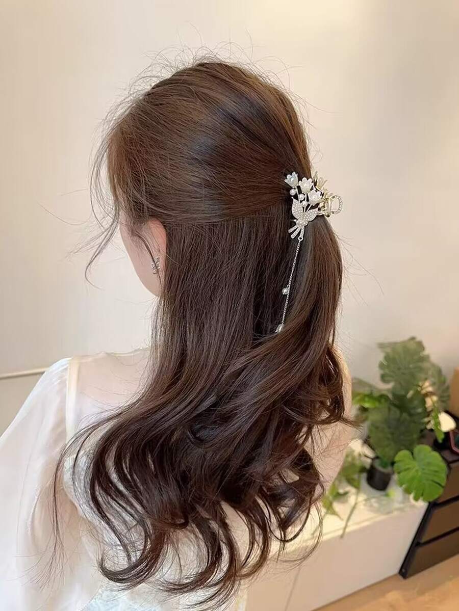 Vuốt tóc trang trí ngọc trai để sử dụng hàng ngày cho các cô gái Kiểu tóc bướm thanh lịch giản dị