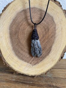 1 mini dije de cianta negra kyanita escoba de bruja - Negro - Ver 2