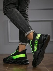 Heavy-Soled Casual Sneakers For Men Are Lightweight, Comfortable, Stylish, Simple And Breathable For Lovers