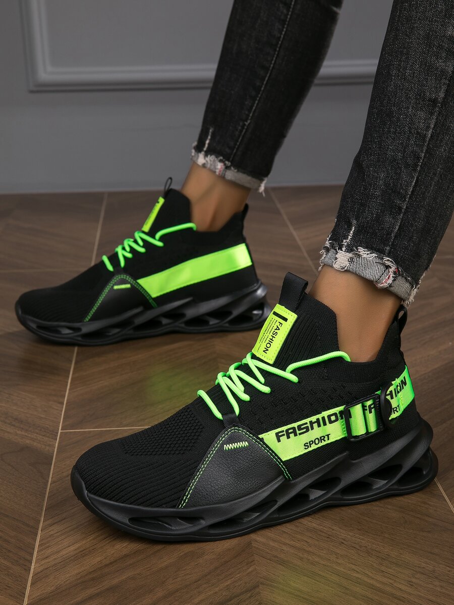 Heavy-Soled Casual Sneakers For Men Are Lightweight, Comfortable, Stylish, Simple And Breathable For Lovers