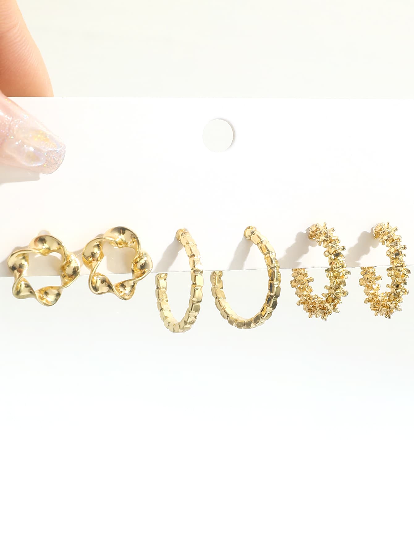 3 đôi bông tai hình chữ C nhỏ tối giản với thiết kế hình tròn xoắn & hình học - Vàng - Xem 1