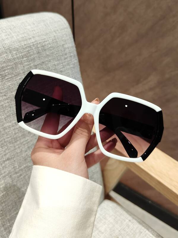 1pc Black And White Geometric Patterned Fashion Women's Glasses Shades Beach Accessories Beach Accessories For Women Glasses Shades Basics Fall Winter Women Outfits Clothes Business Casual Gifts For Summer Beach Vacation,Outdoor,Travel