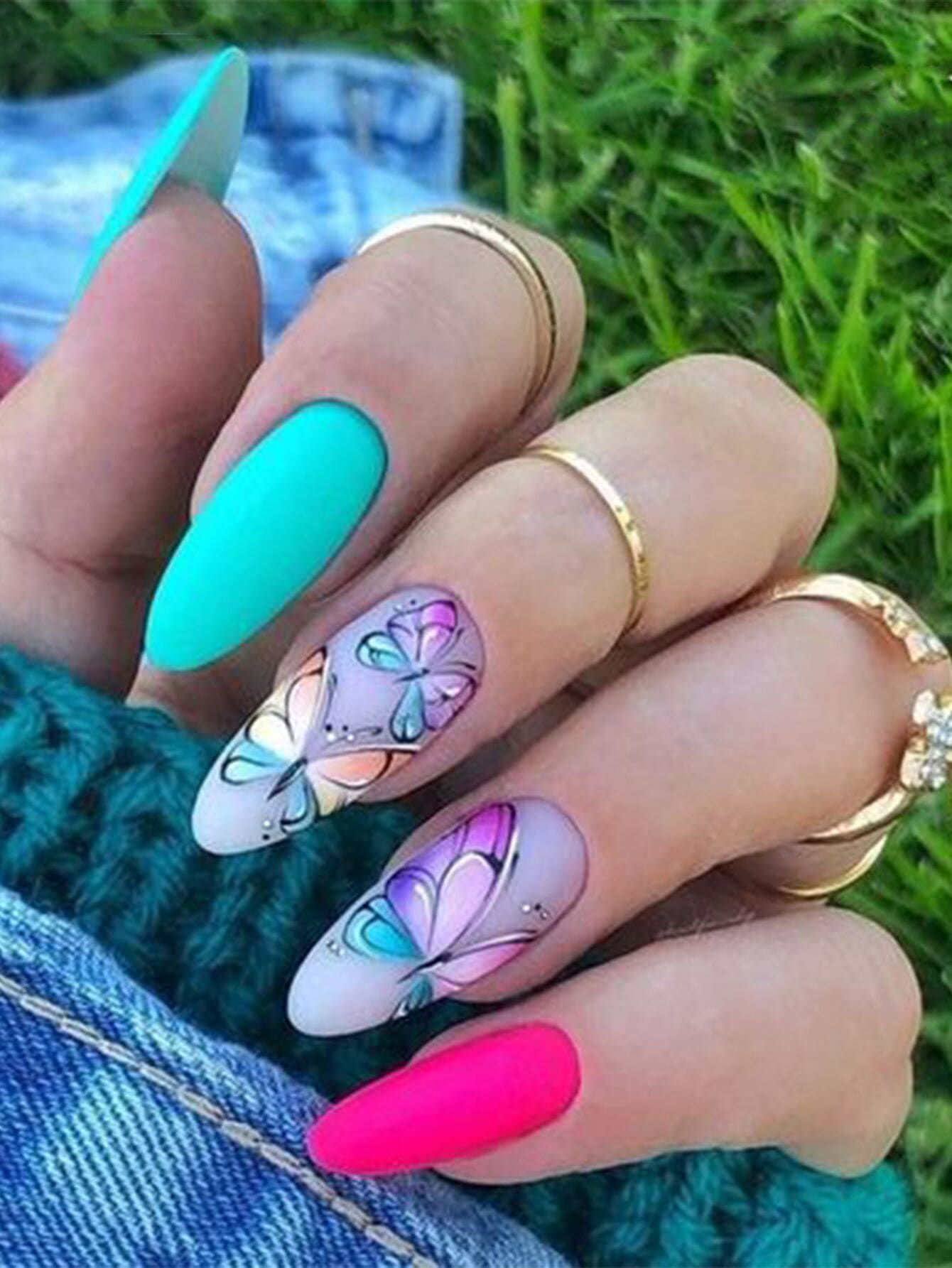 用24入組長杏仁蝴蝶印花全覆蓋假指甲套裝升級您造型 - 彩色 - 查看 1