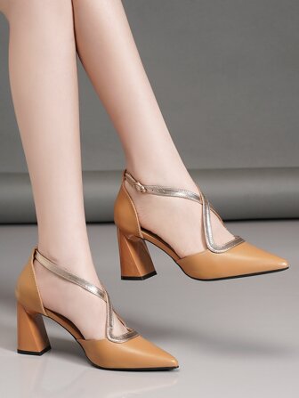 女士們尖頭高跟鞋,棕色的粗跟涼鞋,鏤空單鞋