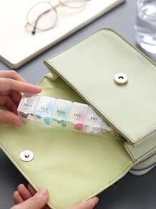7-Day Portable Pill Box Simple And Sophisticated Design For Easy Medicine Storage - White - View 3