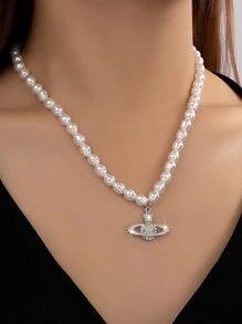 1 pieza Collar con colgante de moda para mujer talla grande vendido en plata, con surtido de estilos de adornos de strass, retratos, planetas, corazones, perlas, óvalos, joya elegante y vintage para fiesta y regalo