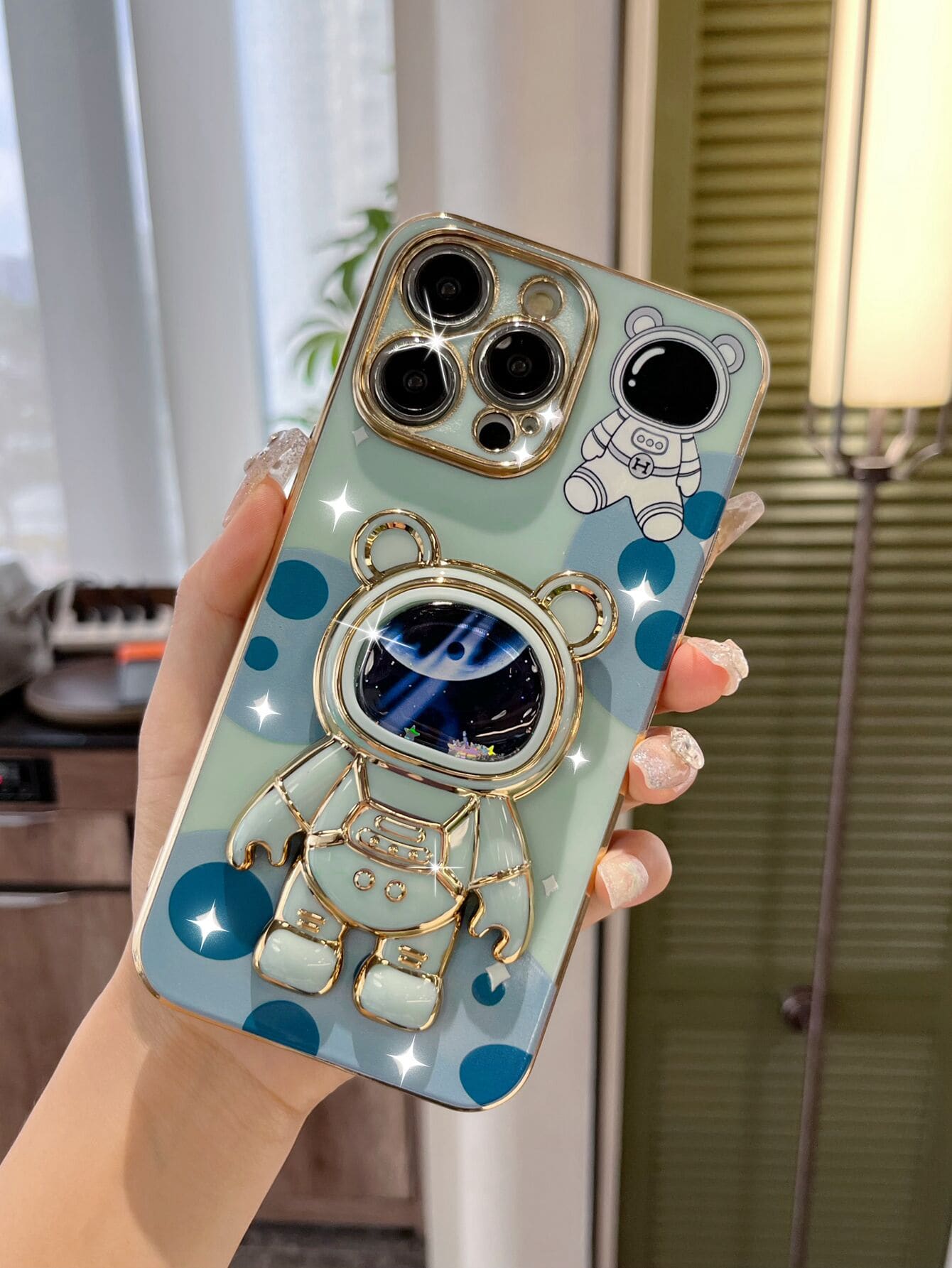 Ốp điện thoại hình phi hành gia hoạt hình, phiên bản quốc tế, không phải phiên bản nội địa. - màu xanh lá - Xem 1