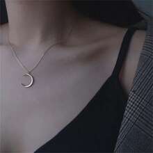 Fashionable Moon Shaped Pendant Necklace - Necklace - View 2