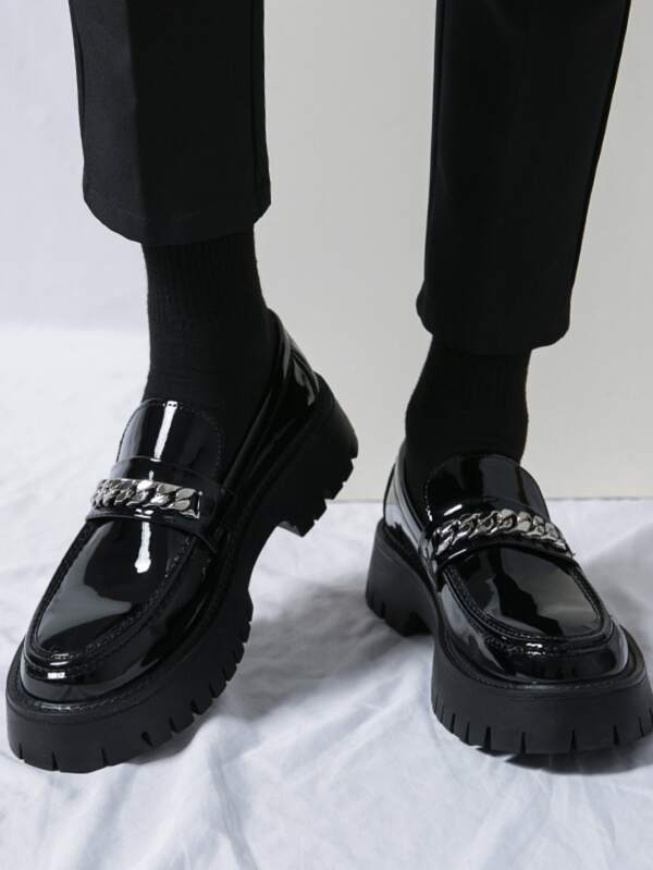 Mocasines brillante para hombre, nuevos para el otoño/invierno 2024, con estilo británico de moda, suela gruesa y altura aumentada