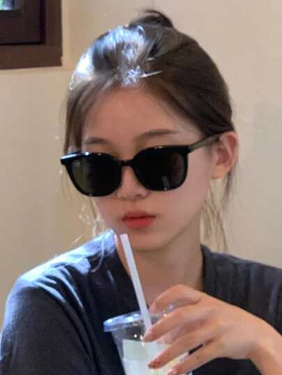 Sunglasses Shades With High-End Texture Ins For A Vintage Look(With Glasses Case) Beach Accessories For Women Sun Glasses Sunglasses Shades Fashionable Shade Elegant Outfit Family Outings Travel Vacation Holiday For Summer Beach Vacation,Outdoor,Travel