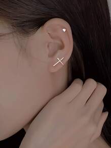 1對時尚銅十字架設計耳釘適合女士日常裝飾 - 銀色 - 查看 1