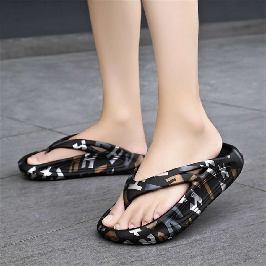 Dép xỏ ngón & dép nam Khối Màu Lá thư - màu đen - Xem 1