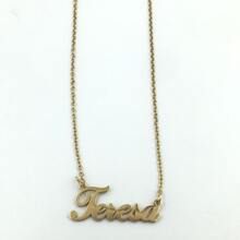 Teresa  --Collar con nombre grabado para mujer