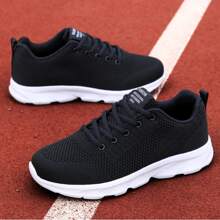 1雙運動透氣女士運動鞋,字母貼飾黑色織物繫帶跑步鞋 - 黑與白 - 查看 7