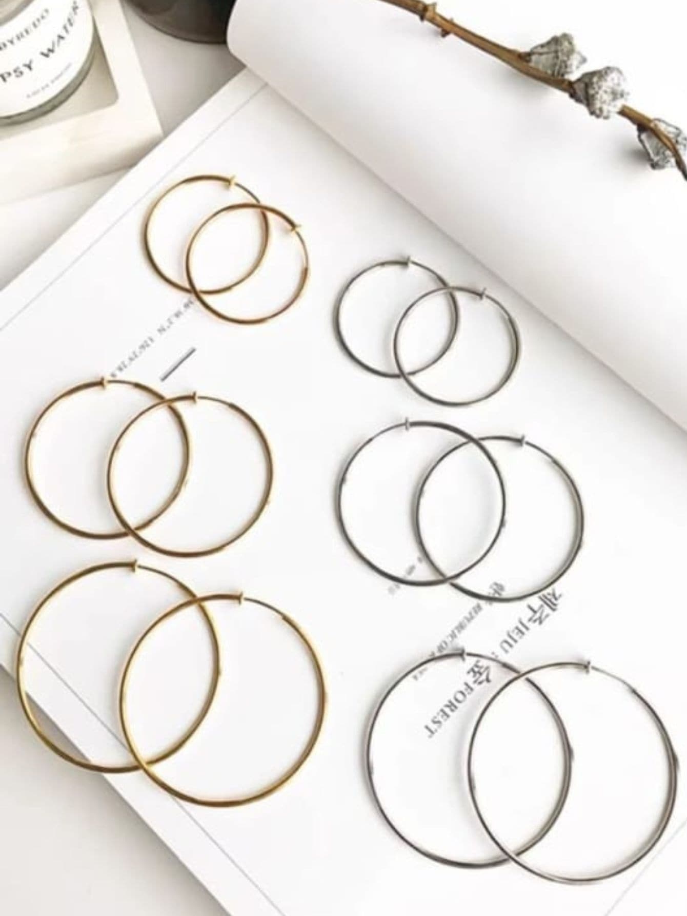 Hoop Earrings - 金色 - 查看 1