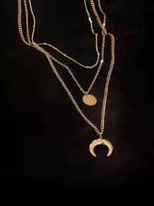 Multilayered necklace with star and moon pendants, elegant and stylish stainless steel necklace - Yellow Gold - View 5