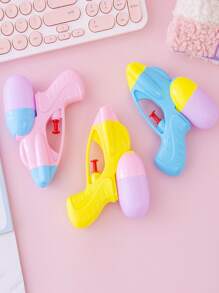 1入組隨機顏色噴水浴玩具，迷你水槍玩具，形狀像卡通馬卡龍，適用於兒童泳池派對