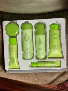 HOUMAI, SKINCARE DE TE VERDE, HIDRATANTE DURADERO PARA EL CUIDADO DE LA PIEL DEL ROSTRO (6 PRODUCTOS + DIADEMA DE LIMPIEZA FACIAL AL AZAR) - Verde - Ver 2