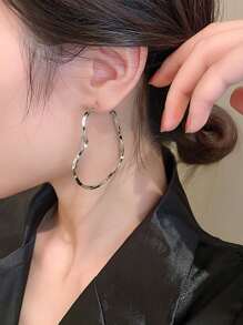 topshiny 复古金属心形耳环，简约圆形设计，欧美风格，情人节 - 銀色 - 查看 3