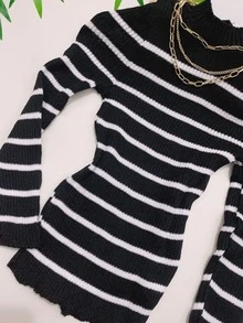 Women Sweaters - 黑與白 - 查看 2