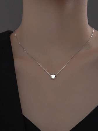 1入組極簡不銹鋼心形墜飾項鍊帶時尚設計,合適適用於女士日常和派對穿戴